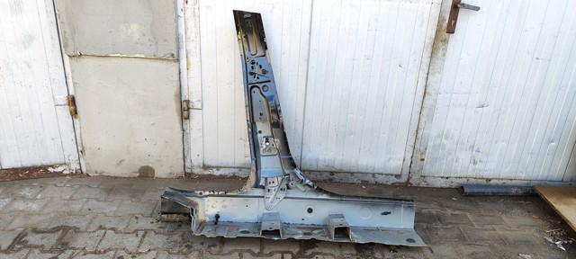 RENAULT 764616459R Порог внешний левый в наличии Киев