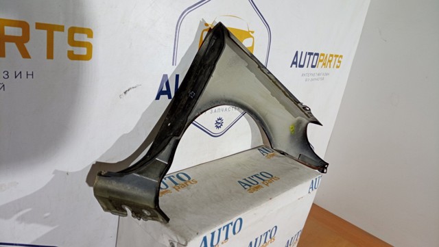 7840Q5 PEUGEOT Крыло переднее левое купить в Черновцы
