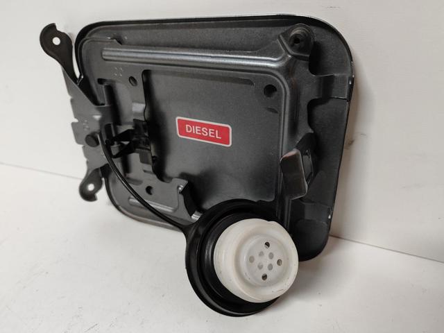 NISSAN 788304CC0A Лючок бензобака в наличии Львов