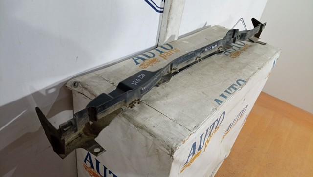 791229U000 NISSAN Кронштейн абсорбера заднего бампера центральный купить в Житомир