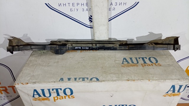 791229U000 NISSAN Кронштейн абсорбера заднего бампера центральный купить в Николаев