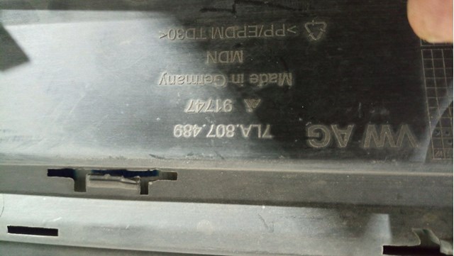 VAG 7LA807489 Решетка бампера переднего левая в наличии Тернополь