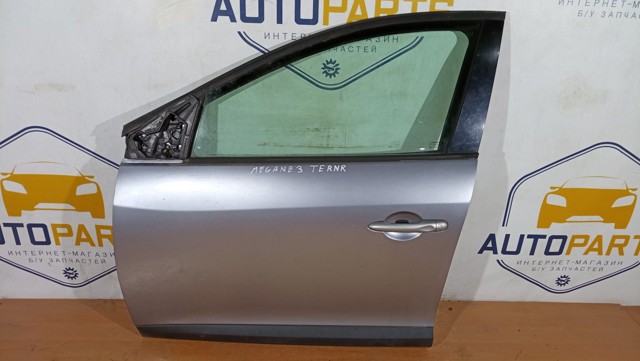 Передняя левая дверь 801011761R RENAULT
