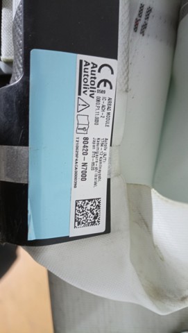 80420N7000 HYUNDAI Шторка боковая, правая купить в Винница