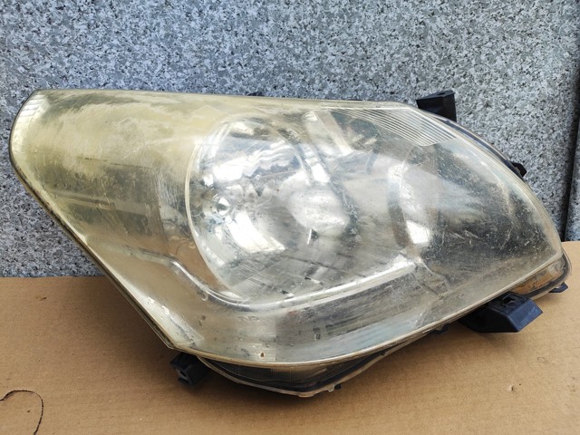 Вставка фары правой 811300F090 TOYOTA