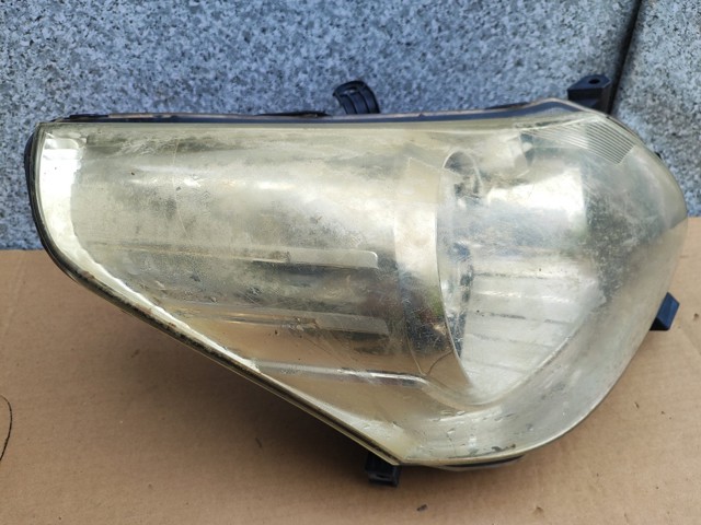 811300F090 TOYOTA Фара правая купить в Хмельницкий