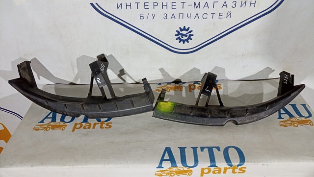 Кронштейн бампера переднего, левый 8200183741 RENAULT