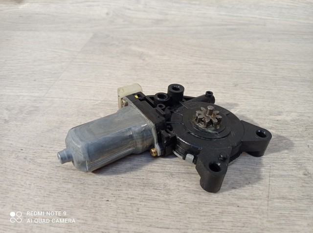 824604D000 HYUNDAI Мотор стеклоподъемника двери передней правой купить в Черкассы