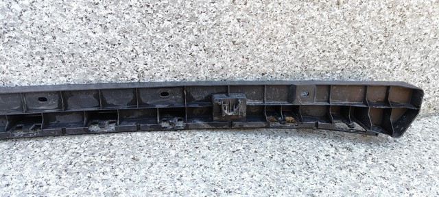852405DA0A NISSAN Кронштейн бампера заднего центральный купить в Николаев