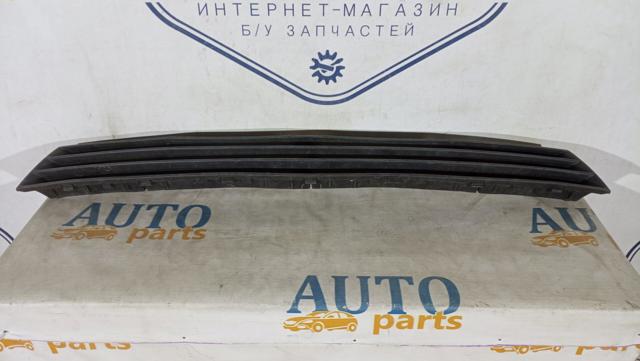 HYUNDAI 8656105600 Решетка бампера переднего центральная в наличии Тернополь
