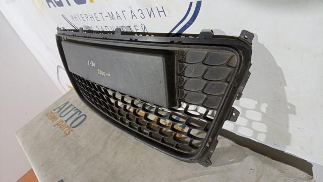 HYUNDAI 865612L010 Решетка радиатора в наличии Винница