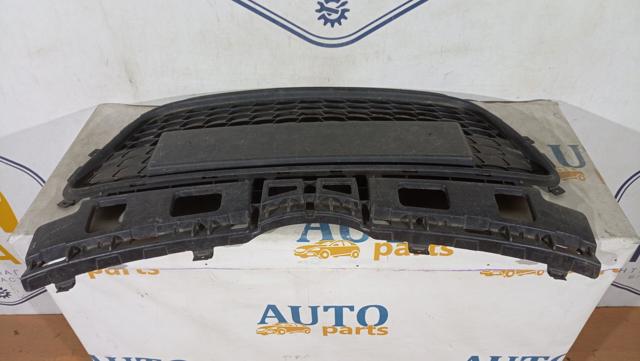 865612R000 HYUNDAI Решетка бампера переднего купить в Чернигов