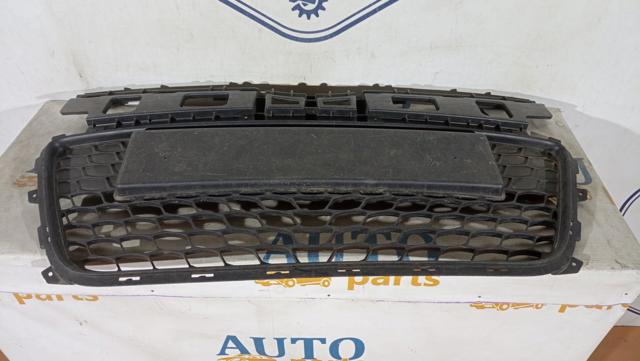 865612R000 HYUNDAI Решетка бампера переднего купить в Житомир