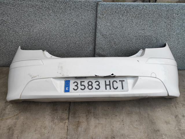 Задний бампер 866102R600 HYUNDAI