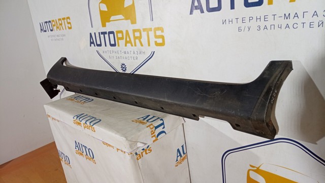 HYUNDAI 877523U000 Накладка (молдинг) порога наружная правая в наличии Одесса