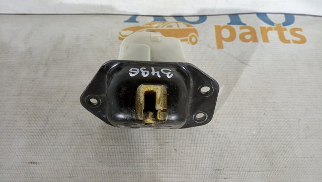 Замок и ручка двери задка 90502CA00C NISSAN