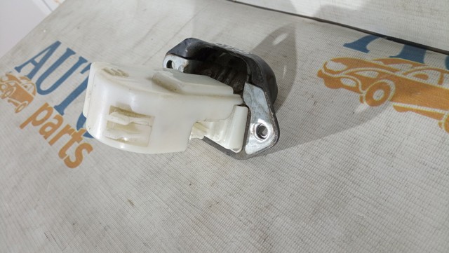 90502CA00C NISSAN Замок багажника купить в Украина