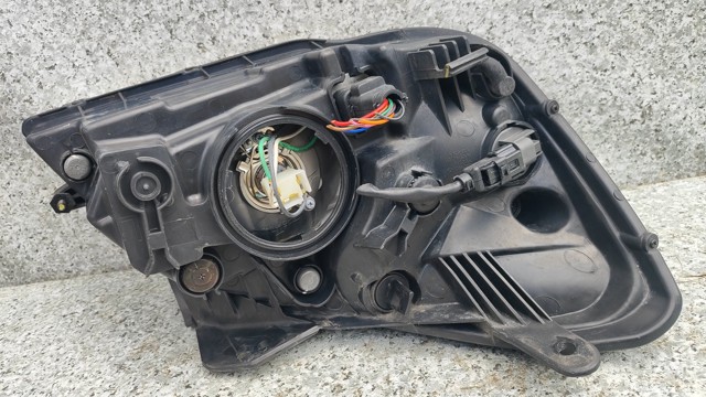 921011G020 HYUNDAI Левая фара купить в Кривой Рог