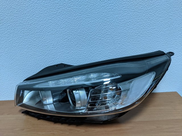 Фара дальнего света в сборе 92101C5100 HYUNDAI