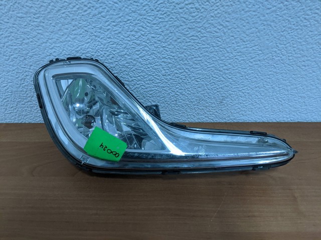 Правая противотуманная фара 922021R000 HYUNDAI