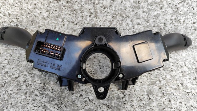 HYUNDAI 93403D4910 Переключатель подрулевой правый в наличии Одесса