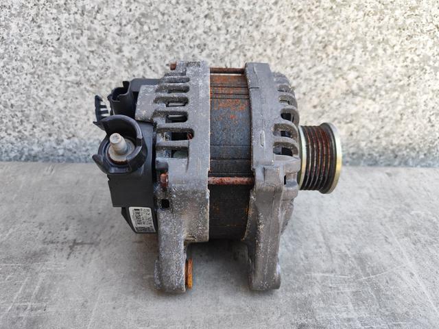 Генератор автомобильный Peugeot 208