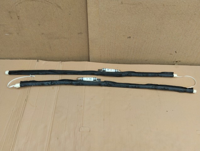 Шторка боковая правая 985P06123R RENAULT
