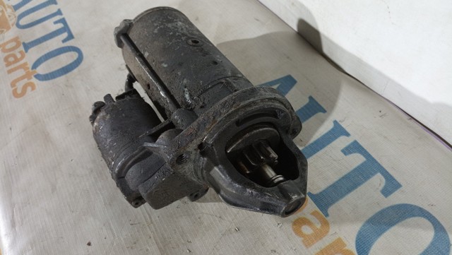 Стартер двигателя A0051511301 MERCEDES