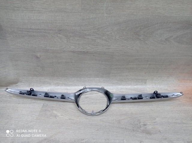 A1778880300 MERCEDES Молдинг решетки радиатора купить в Львов