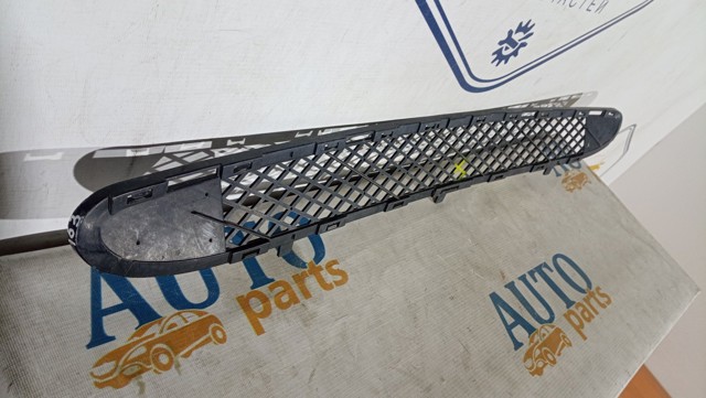 MERCEDES A2038850423 Решетка бампера в наличии Запорожье