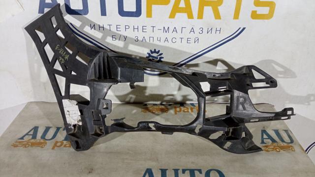 Кронштейн бампера переднего, правый A2128853865 MERCEDES