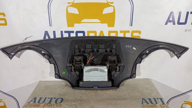 MERCEDES A9016801007 Накладка на торпедо в наличии Харьков