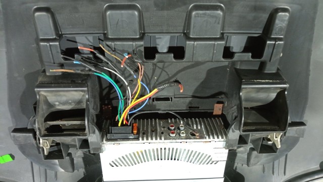 MERCEDES A9016801007 Накладка на торпедо в наличии Николаев