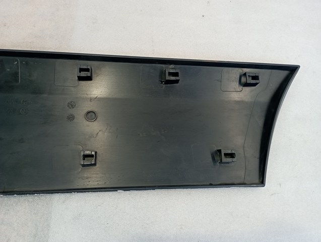MERCEDES A9066900162 Молдинг двери передней левой нижний в наличии Ирпень