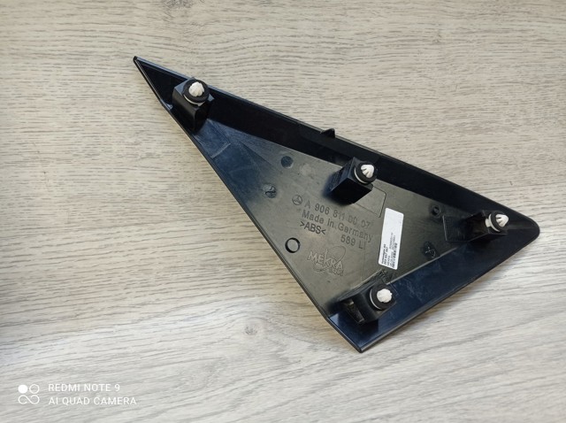 MERCEDES A9068110007 Накладка (крышка) зеркала заднего вида левая в наличии Ровно