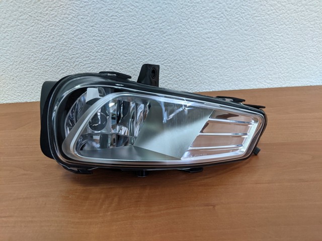 Противотуманная фара левая A9608202156 MERCEDES