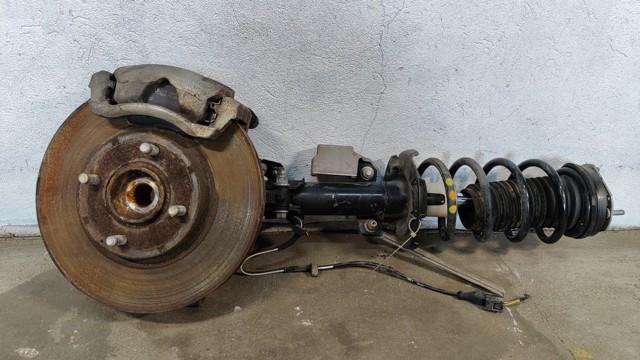Цапфа - поворотный кулак передний, левый AY1C3K171B1A FORD
