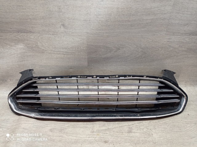 Решетка радиатора DS738150JW FORD