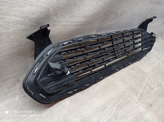 FORD DS738150JW Решетка радиатора в наличии Харьков