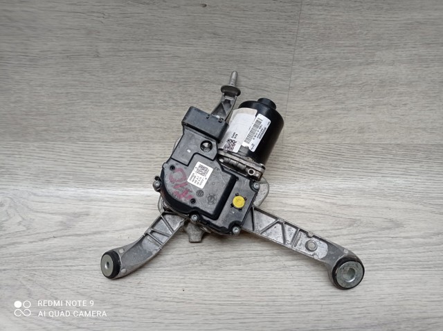 Мотор стеклоочистителя лобового стекла, левый FT4B17504AE FORD