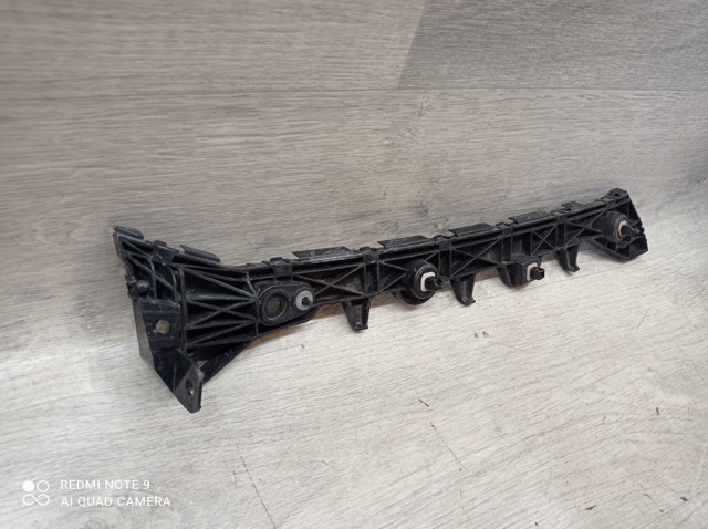 GHP9502H1 Кронштейн бампера заднего правый купить Ирпень