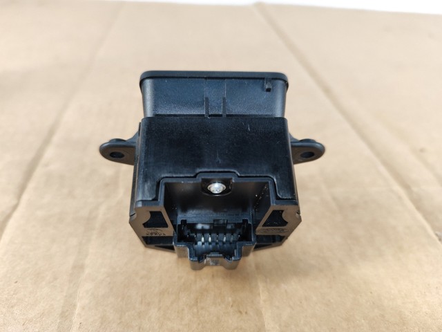 GJ322B623AA LAND ROVER купить в Харьков