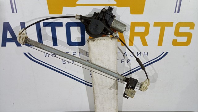  Механизм стеклоподъемника правой задней двери GS1D72590A MAZDA