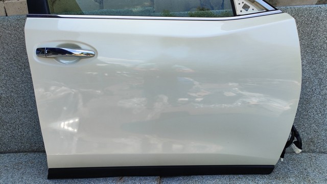 H010M5H5AA NISSAN Дверь передняя правая купить в Львов