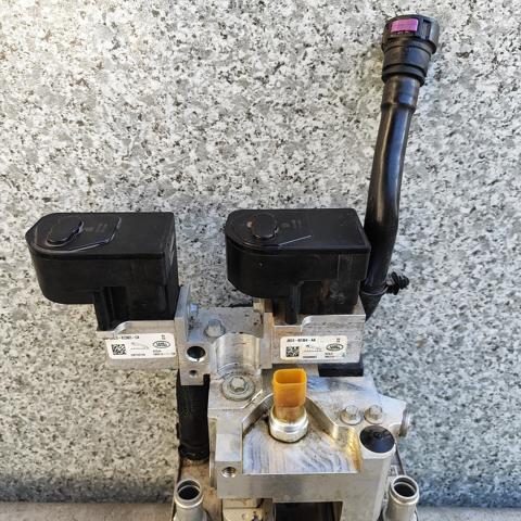 JAGUAR J9D36C582CA в наличии Запорожье