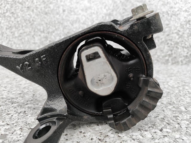 KD6239070B MAZDA Подушка (опора) двигателя левая купить в Львов