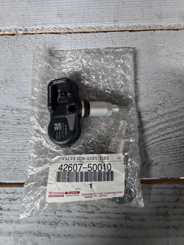 Датчик контроля давления в шинах 4260750010 TOYOTA