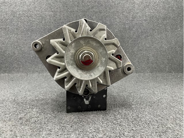 Автомобильный генератор 0120489119 BOSCH