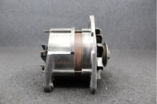 Генератор автомобиля Ford Orion 3