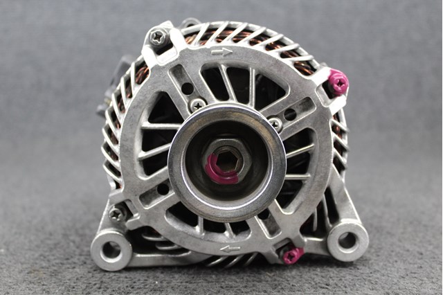 Генератор автомобиля Mitsubishi Outlander 2 40